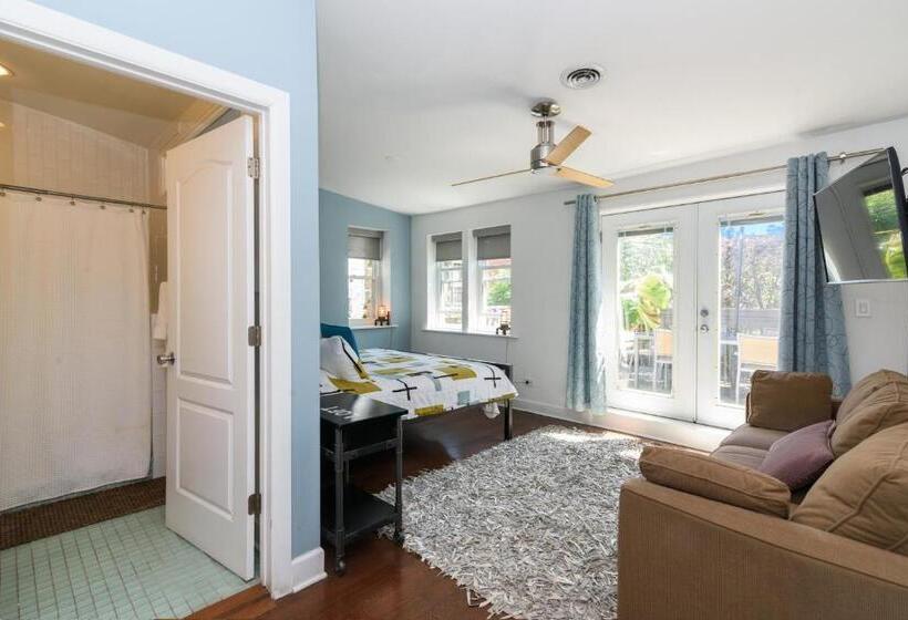 غرفة قياسية, House 5863  Chicago S Premier Bed And Breakfast