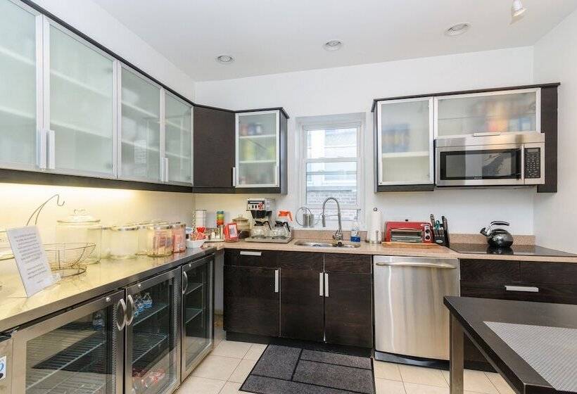 غرفة قياسية, House 5863  Chicago S Premier Bed And Breakfast