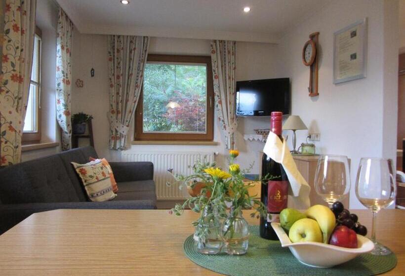 １ベッドルームアパートメント, Neurauthof