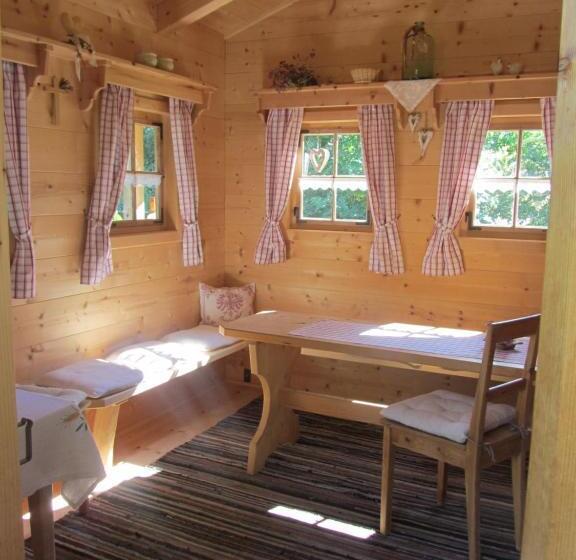 Номер Стандарт, Neurauthof