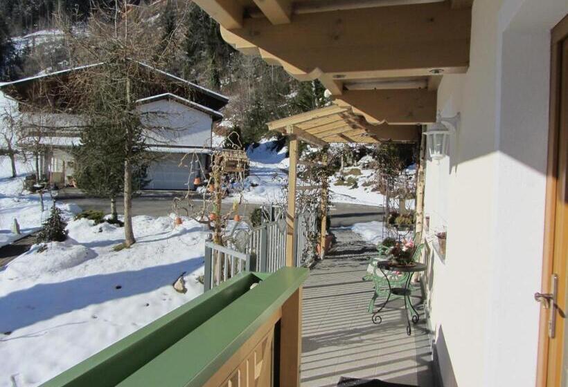 １ベッドルームアパートメント, Neurauthof