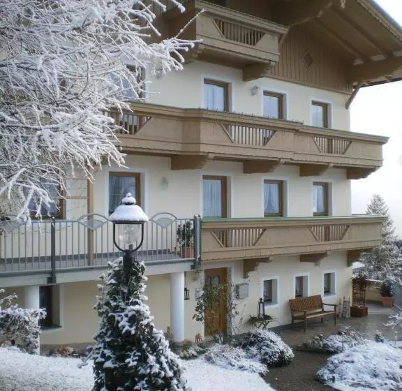 １ベッドルームアパートメント, Neurauthof