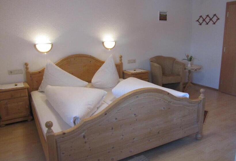 スタンダードルーム, Neurauthof