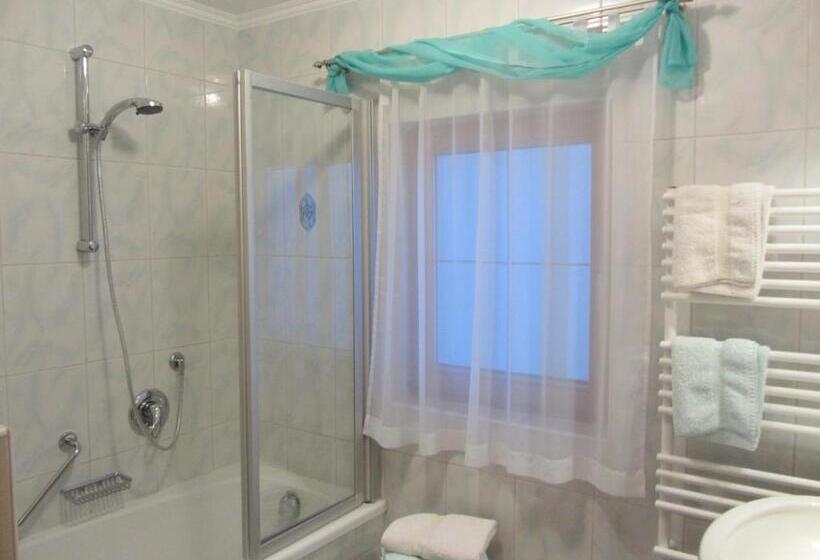 スタンダードルーム, Neurauthof