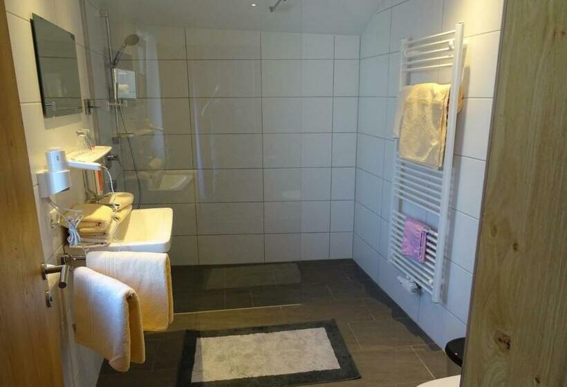 四人标准间, Restaurant Rosengarten