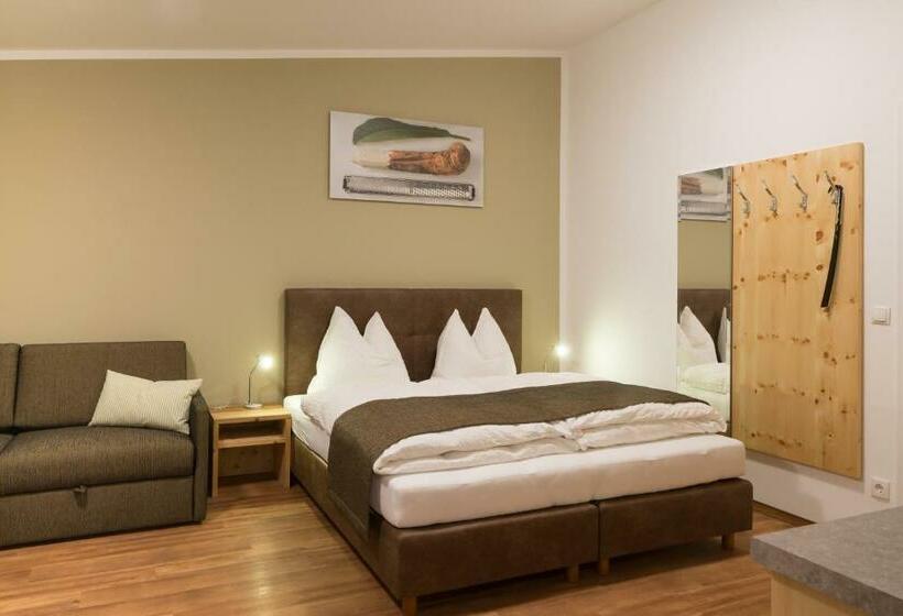 חדר פרמיום, Wirtshausbrennerei Krenn