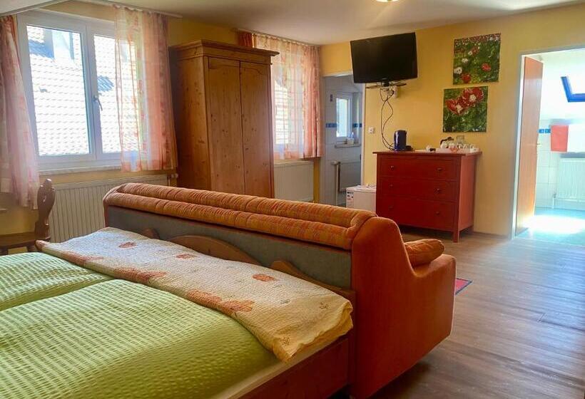 חדר סופריור, Wirtshausbrennerei Krenn