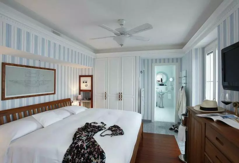 Superior room with lake view, Yachtsport Resort Lago Maggiore
