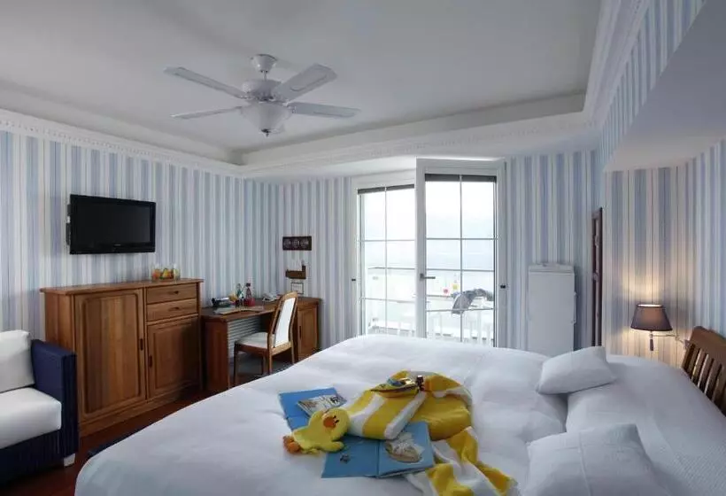 Superior room with lake view, Yachtsport Resort Lago Maggiore