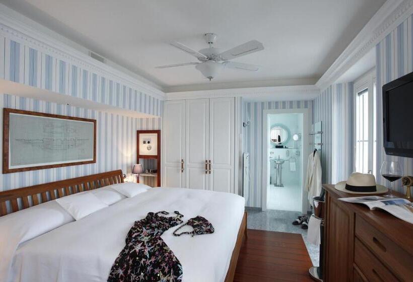 Superior room with lake view, Yachtsport Resort Lago Maggiore