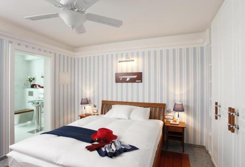 اتاق اکونومی, Yachtsport Resort Lago Maggiore