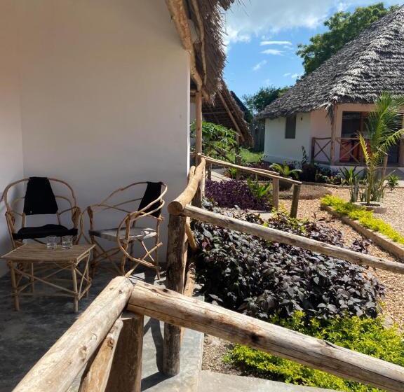 Номер Стандарт с Балконом, Kokopelli Bungalows