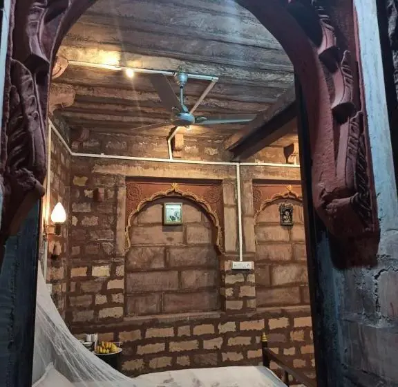 اتاق استاندارد با تخت بزرگ, Shangri La Heritage Haveli