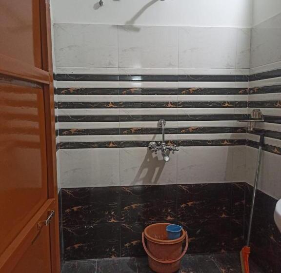 غرفة قياسية رباعية, Shangri La Heritage Haveli