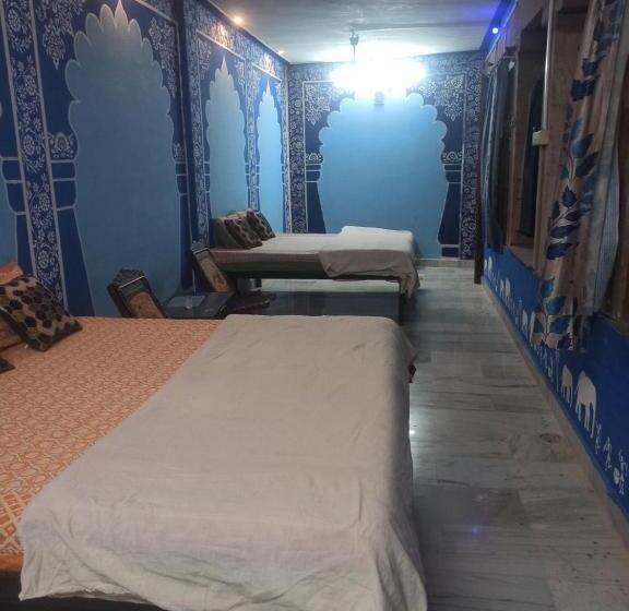 اتاق استاندارد چهار تخته, Shangri La Heritage Haveli