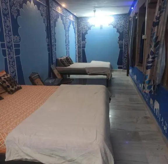 اتاق استاندارد چهار تخته, Shangri La Heritage Haveli