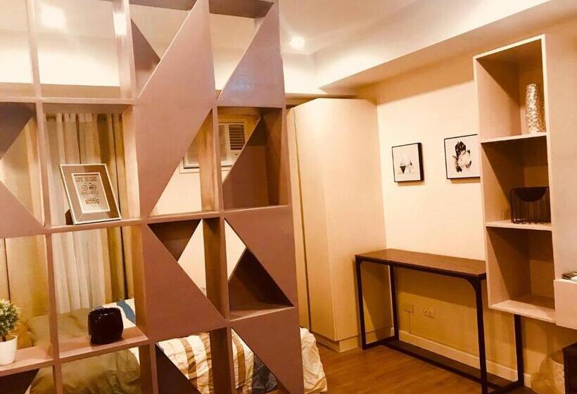 آپارتمان 1 خوابه با چشمانداز استخر, Feels Like Home Condos Abreeza Place Tower 1 & 2