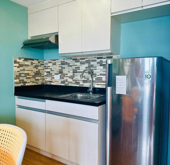 Апартаменты 1 Спальня Вид на Море, Feels Like Home Condos Abreeza Place Tower 1 & 2
