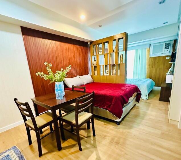 آپارتمان 1 خوابه با چشمانداز استخر, Feels Like Home Condos Abreeza Place Tower 1 & 2