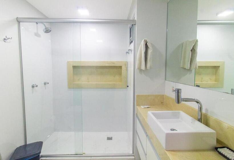 شقة غرفة واحدة, Garvey Quarto 1017