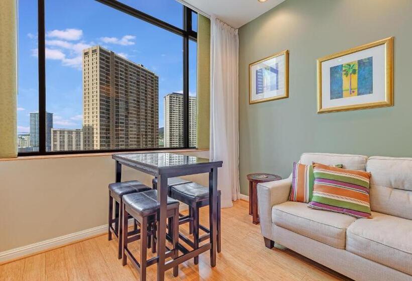 סוויטה, Castle At Palms At Waikīkī