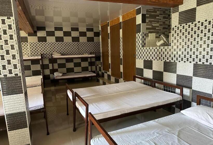 חדר סטנדרט, Memmsta Hotels   Munnar