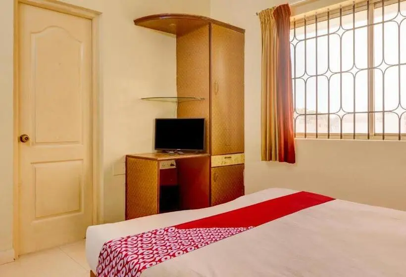 اتاق کلاسیک سه تخته, O Raj Residency