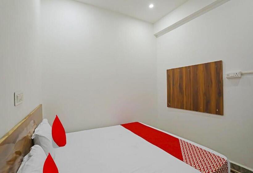 트리플 클래식 룸, Oyo Flagship Townhome Inn