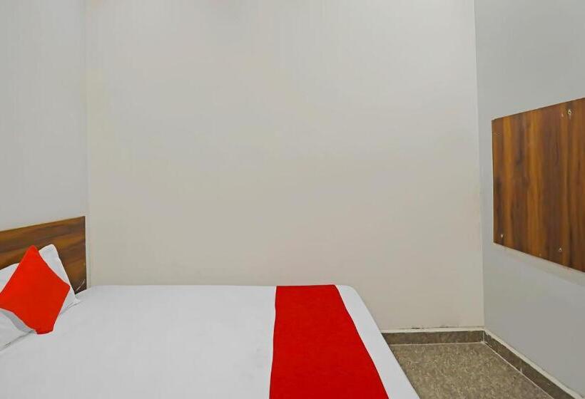 트리플 클래식 룸, Oyo Flagship Townhome Inn