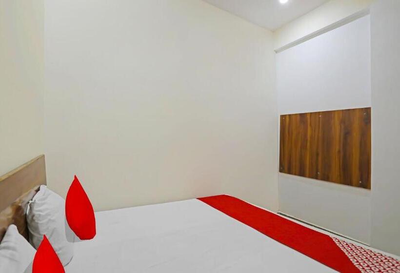 三人经典房间, Oyo Flagship Townhome Inn