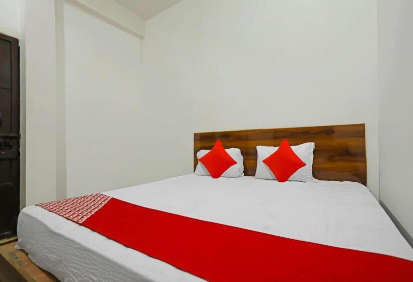 트리플 클래식 룸, Oyo Flagship Townhome Inn