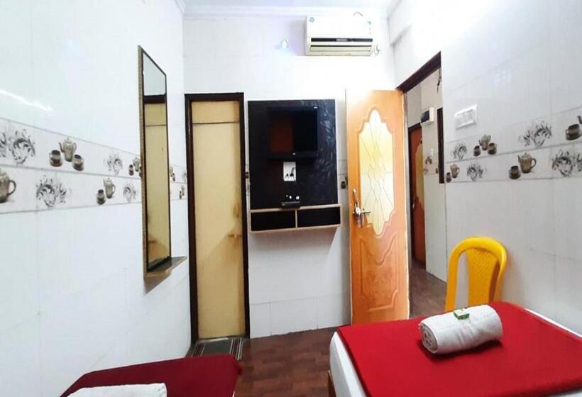 חדר סטנדרט לשלושה, Sitaram Palace Shirdi