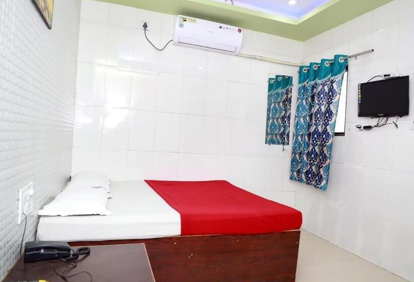 חדר דלוקס, Sitaram Palace Shirdi