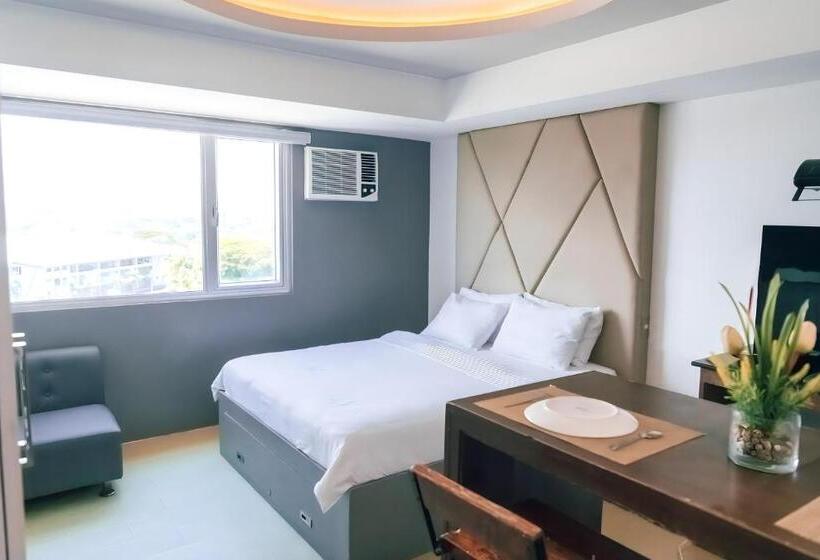 Номер Deluxe, 1511 Avidatower 4 Atria Iloilo