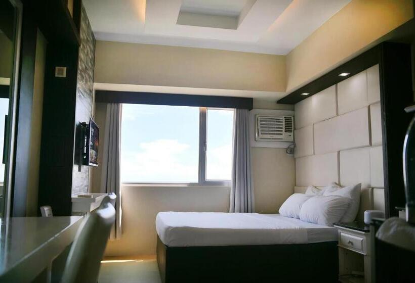 Quarto Estandar, 1511 Avidatower 4 Atria Iloilo