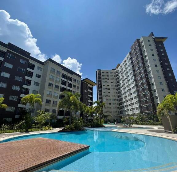 Номер Superior, 1511 Avidatower 4 Atria Iloilo