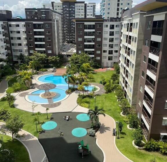 Номер Superior, 1511 Avidatower 4 Atria Iloilo