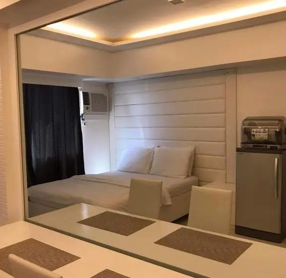 エコノミールーム, 1511 Avidatower 4 Atria Iloilo