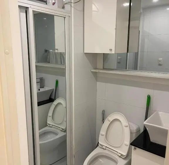 エコノミールーム, 1511 Avidatower 4 Atria Iloilo