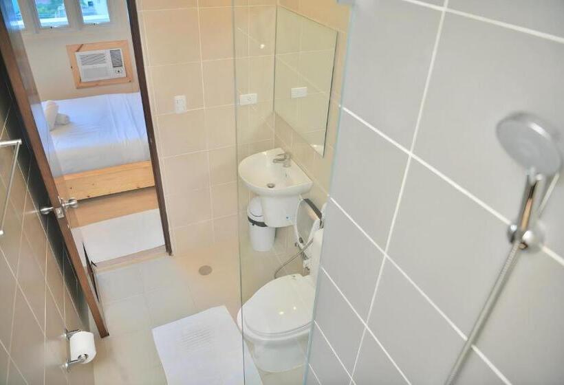 Номер Стандарт с Балконом, 1511 Avidatower 4 Atria Iloilo