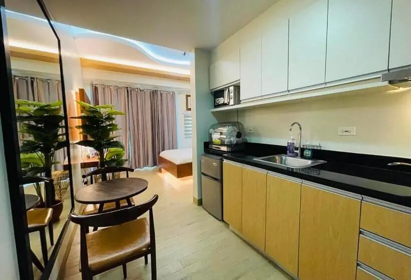 バルコニー付きスタンダードステューディオ, 1511 Avidatower 4 Atria Iloilo