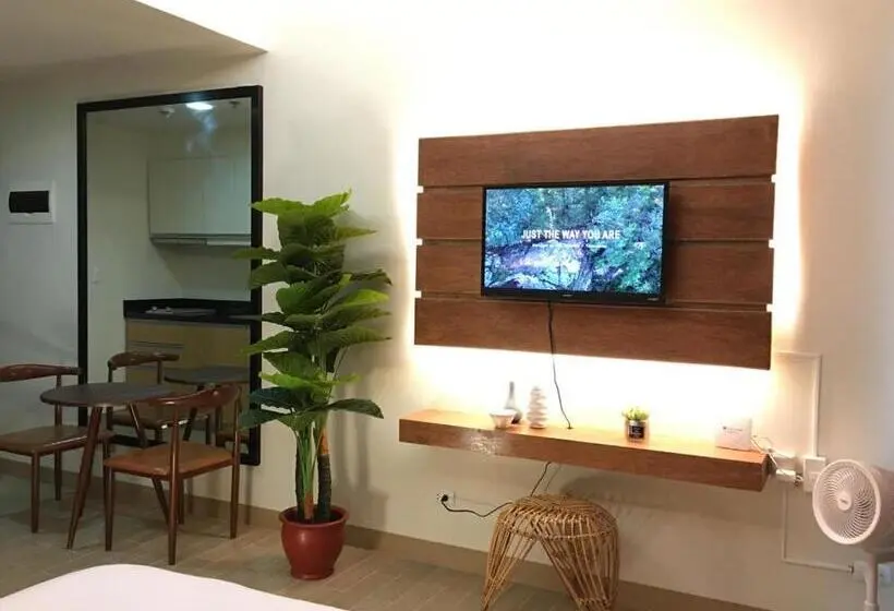 バルコニー付きスタンダードステューディオ, 1511 Avidatower 4 Atria Iloilo