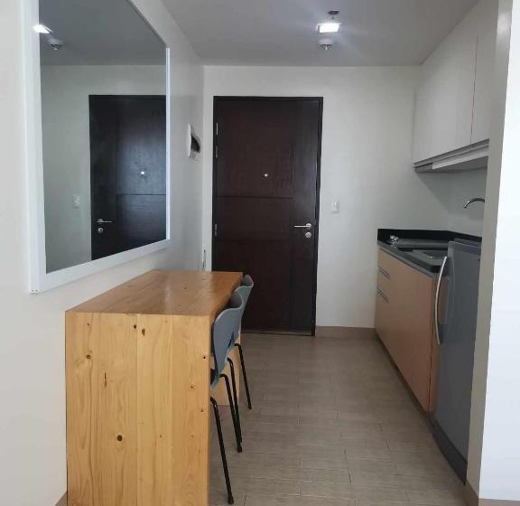 Семейное Студио, 1511 Avidatower 4 Atria Iloilo