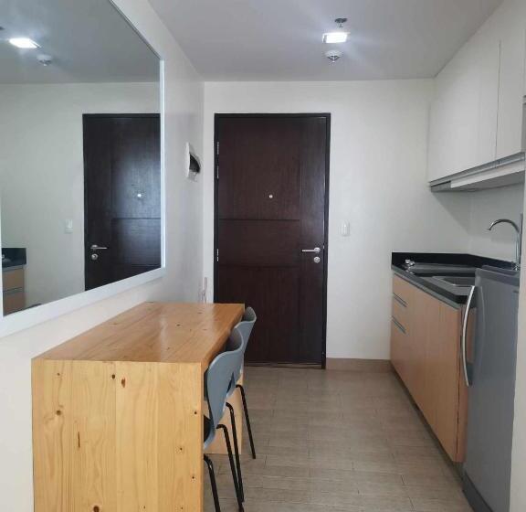 Семейное Студио, 1511 Avidatower 4 Atria Iloilo