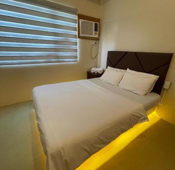Номер Deluxe, 1511 Avidatower 4 Atria Iloilo
