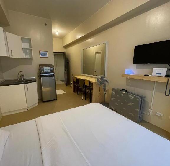 Quarto Deluxe, 1511 Avidatower 4 Atria Iloilo