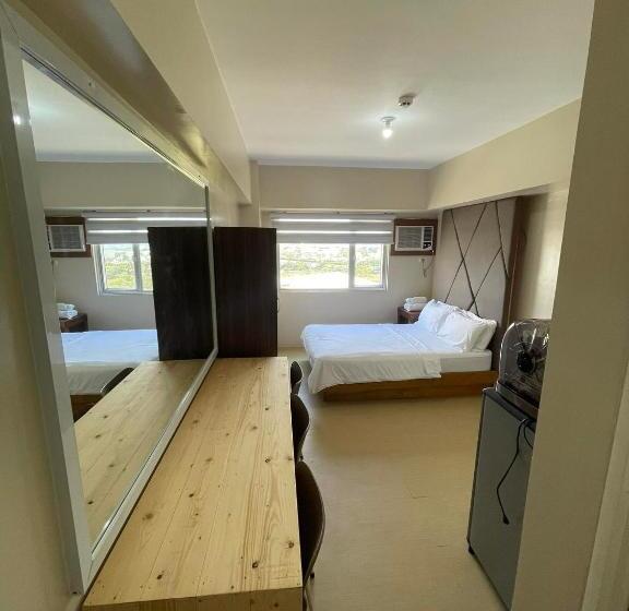 Номер Deluxe, 1511 Avidatower 4 Atria Iloilo