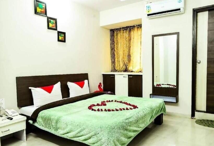 Номер Deluxe, Non Ac Richa Hotel Palace Vadodara