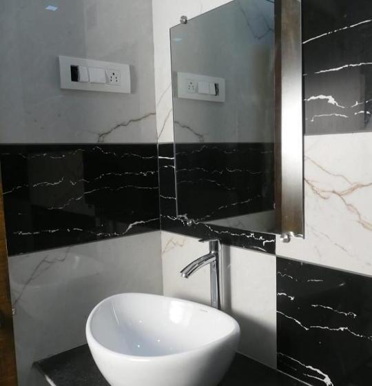 غرفة قياسية ثلاثية, Non Ac Richa Hotel Palace Vadodara