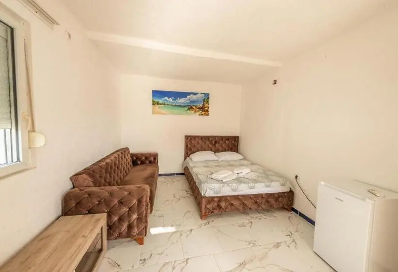 اتاق استاندارد سه تخته با بالکن, Apartmani Medovic